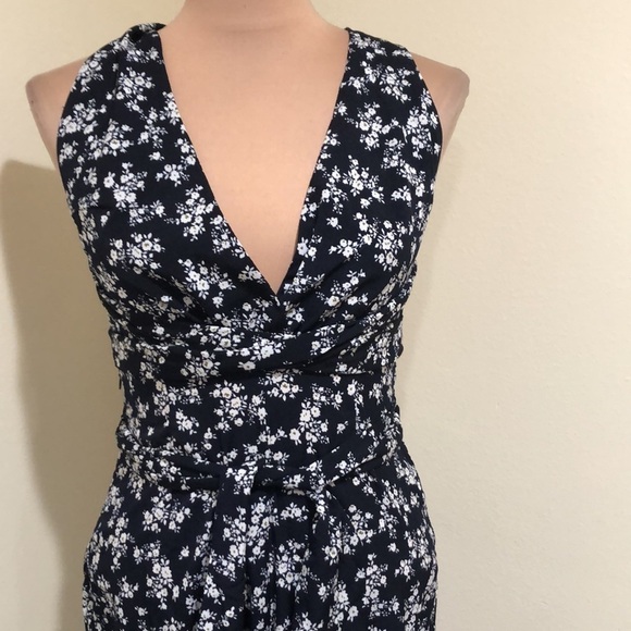 Francesca’s Collection Wide Leg Jumpsuit Size Small Black Floral Print - Picture 8 of 12
